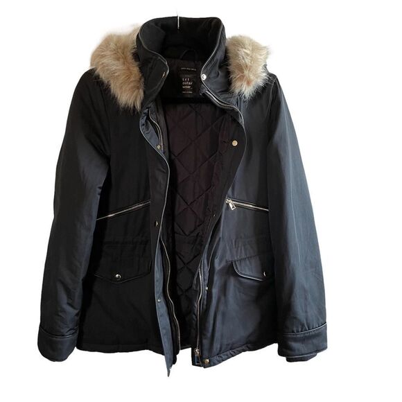 Zara ~ trf outerwear ~ Women’s Black Puffer Jacket ~ Fur Trimmed Hood ~ size Sm - Picture 1 of 16